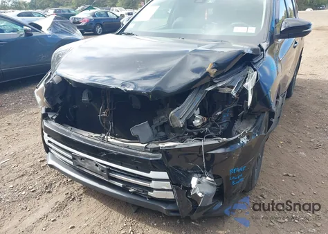 2017 Toyota Highlander Le from USA, damaged, VIN 5TDBZRFH8HS407296